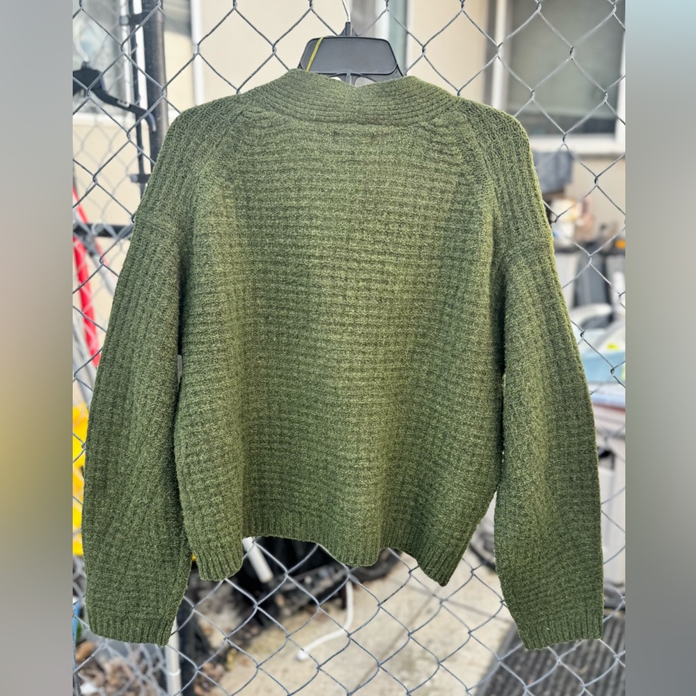 Universal Thread Olive Green V-Neck Button Cardigan - Picture 3 of 5